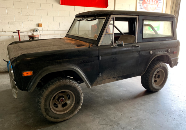 1974 Bronco V8, Power Steering, Power Disk Brakes, Automatic! 1974 Ford Bronco