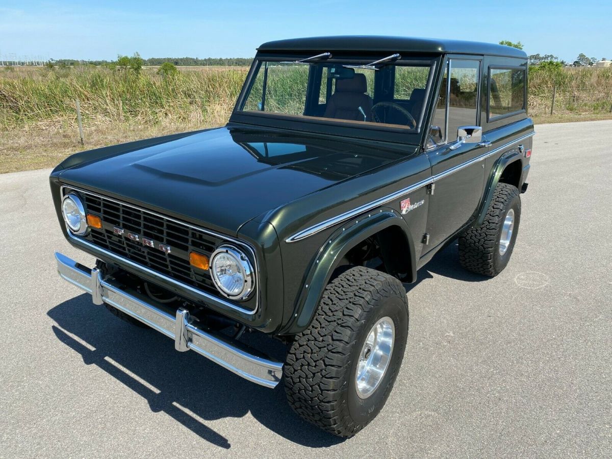 1974 Ford Bronco FULLY RESTORED NEWLY BUILT BRONCO WAGON - photo 13