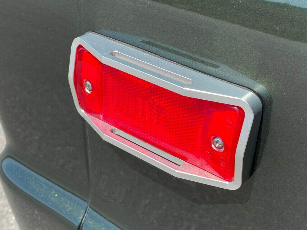 1974 Ford Bronco FULLY RESTORED NEWLY BUILT BRONCO WAGON - photo 4