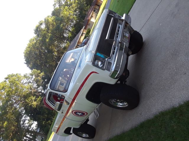 1974 Chevrolet C-10 - photo 2