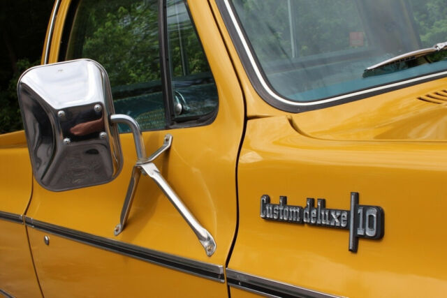 1974 Chevrolet C-10 Custom Deluxe - photo 9