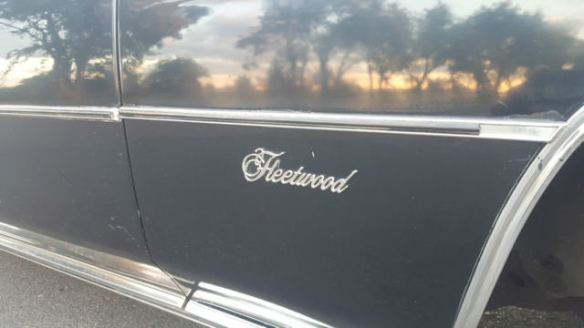 1974 Cadillac Fleetwood Series 60 - photo 4