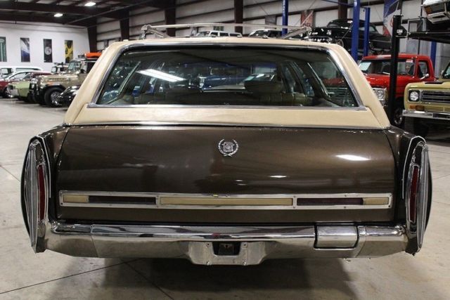 1974 Cadillac Fleetwood Wagon 60 Special - photo 4