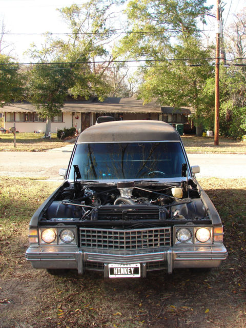 1974 Cadillac Fleetwood Superior Hearse - photo 2