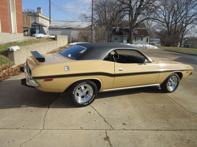 1974 Dodge Challenger - photo 5