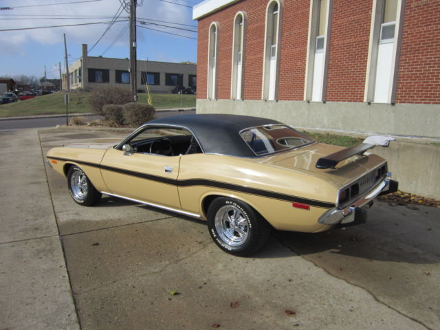 1974 Dodge Challenger - photo 7
