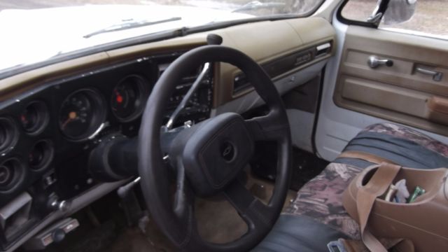 1974 Chevrolet Suburban - photo 12