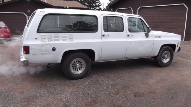 1974 Chevrolet Suburban - photo 2