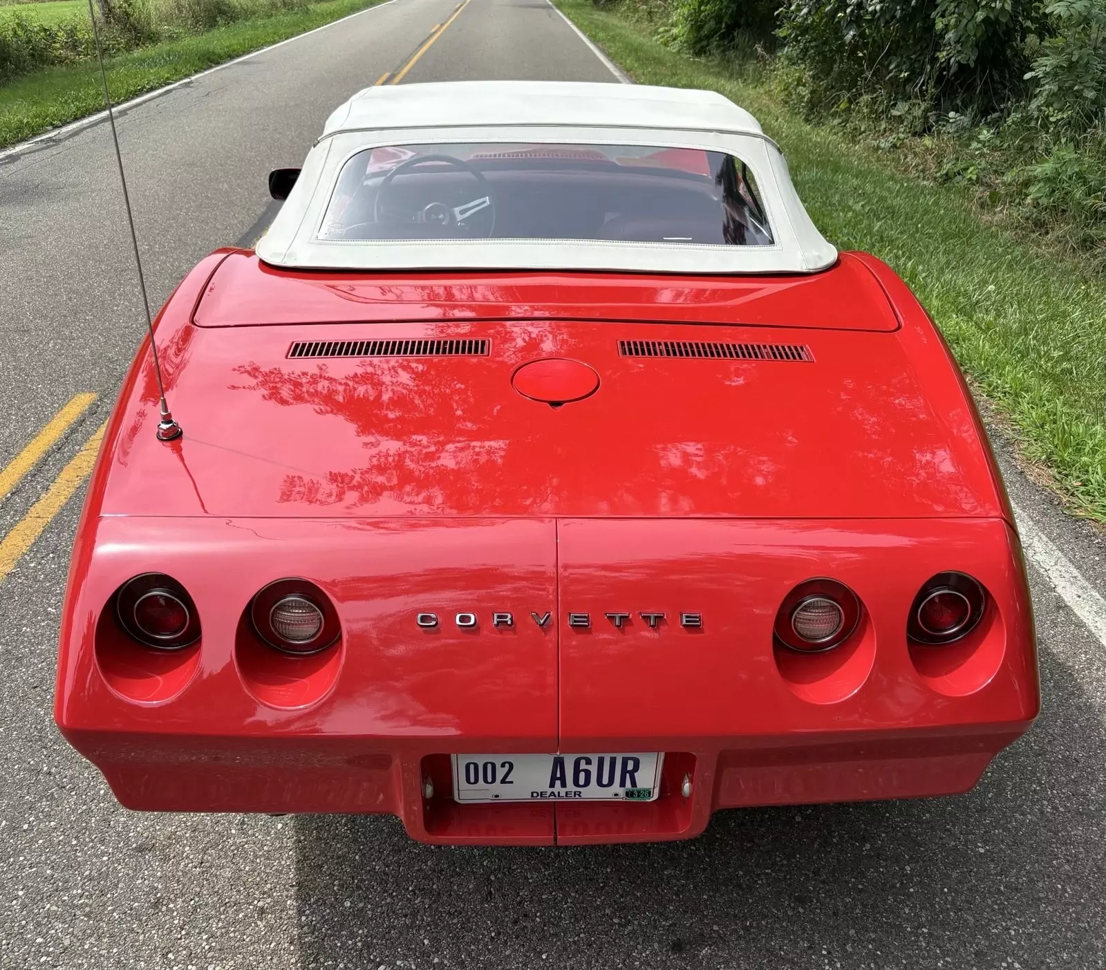 1974 Chevrolet Corvette Red with white top - photo 6