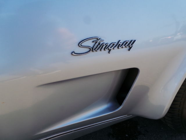 1975 Chevrolet Corvette - photo 2