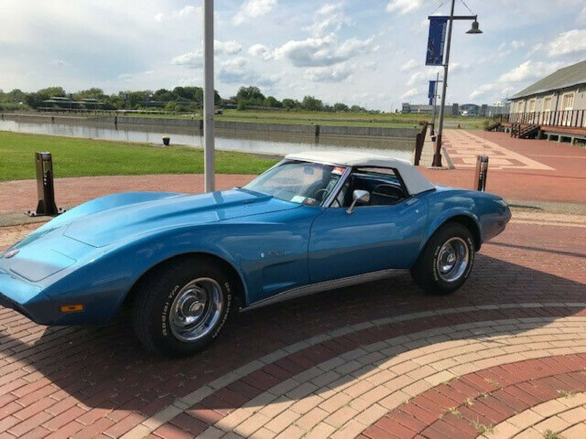 1974 Chevrolet Corvette - photo 2