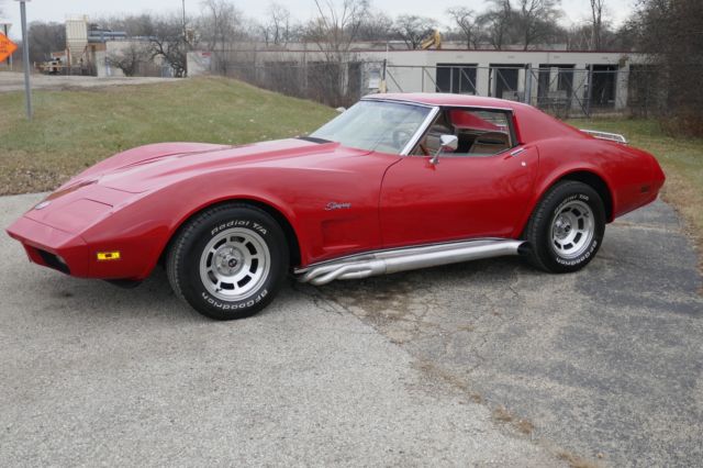 1974 Chevrolet Corvette CORVETTE-STINGRAY-4 SPEED-T-TOPS-RED-SPLIT BUMPER - photo 4