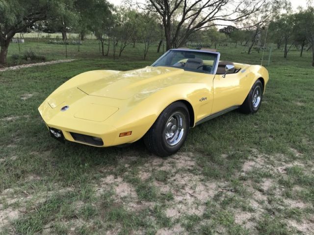 1974 Chevrolet Corvette Two top 4 speed AC 350 1 of only 5,474 convertible 61918 1974 Chevrolet Corvette Two top 4 speed AC 350 1 of only 5,474 convertible
