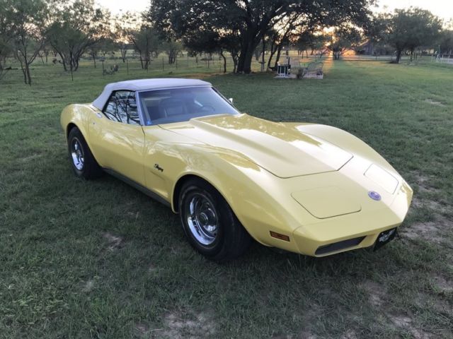 1974 Chevrolet Corvette Two top 4 speed AC 350 1 of only 5,474 convertible - photo 10