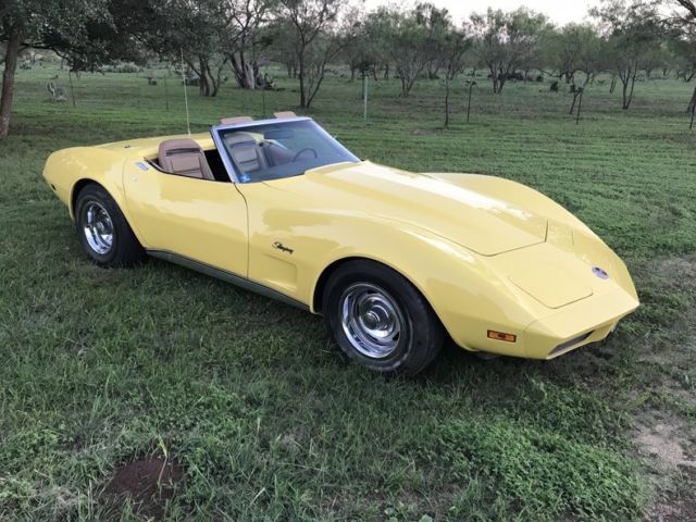 1974 Chevrolet Corvette Two top 4 speed AC 350 1 of only 5,474 convertible - photo 2