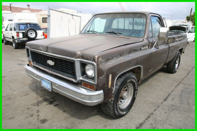 1974 Chevrolet Custom Deluxe Automatic 8 Cylinder NO RESERVE 1974 Chevrolet C/K Pickup 1500