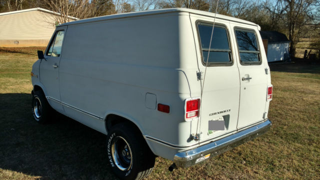 1974 Chevrolet Other G10 350/350 12-bolt Shorty Van - photo 2