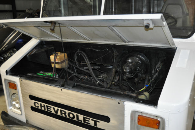 1974 Chevrolet P30 step van - photo 3