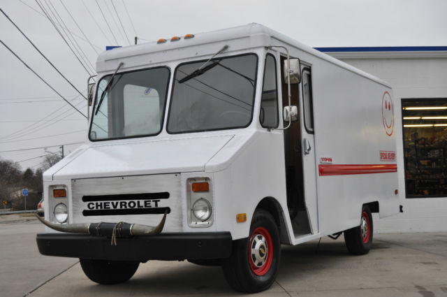 1974 Chevrolet P30 step van - photo 5