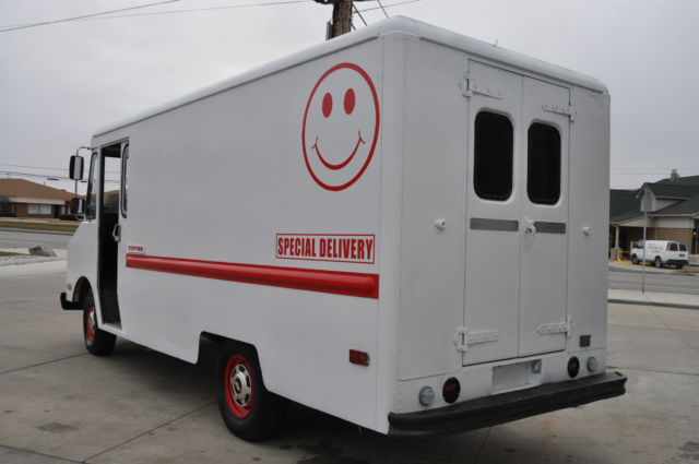 1974 Chevrolet P30 step van - photo 7