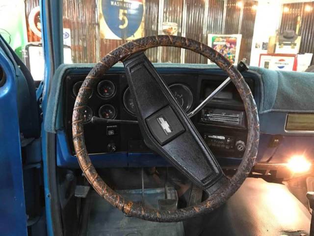 1974 Chevrolet Suburban Custom 4X4 - photo 11