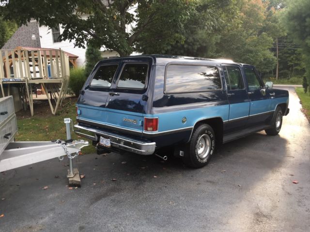 1974 Chevrolet Suburban 402 BIG BLOCK SQUARE BODY ! A/C - photo 2
