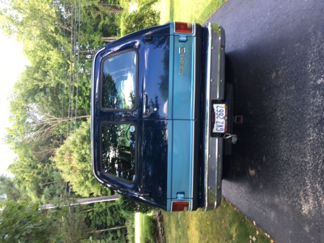 1974 Chevrolet Suburban 402 BIG BLOCK SQUARE BODY ! A/C - photo 6