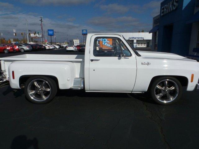 1974 Chevy C10 Step Side "Square Body" Lowered, Cruise Ready !! 1974 Chevrolet C-10 Custom