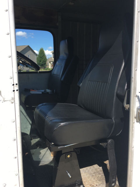1974 Chevrolet P10 Van - photo 7