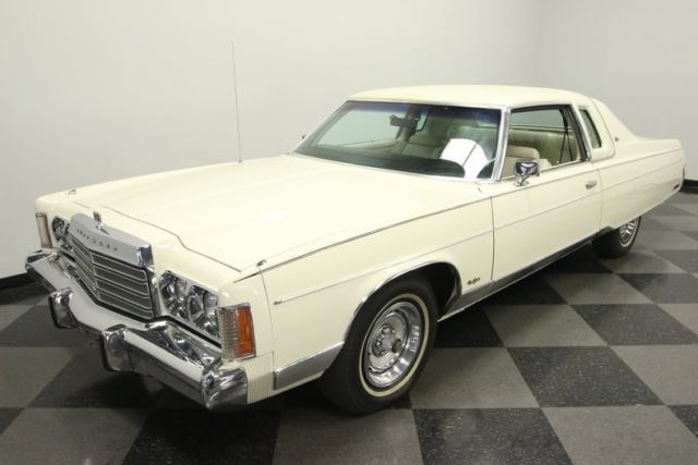 1974 Chrysler New Yorker Brougham -- - photo 8