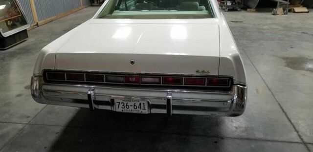 1974 Chrysler New Yorker Brougham - photo 11