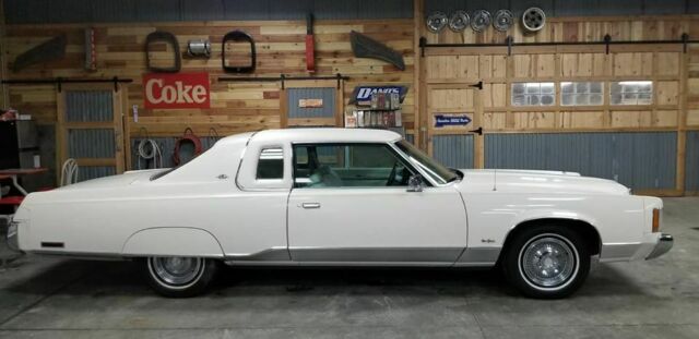 1974 Chrysler New Yorker Brougham - photo 2