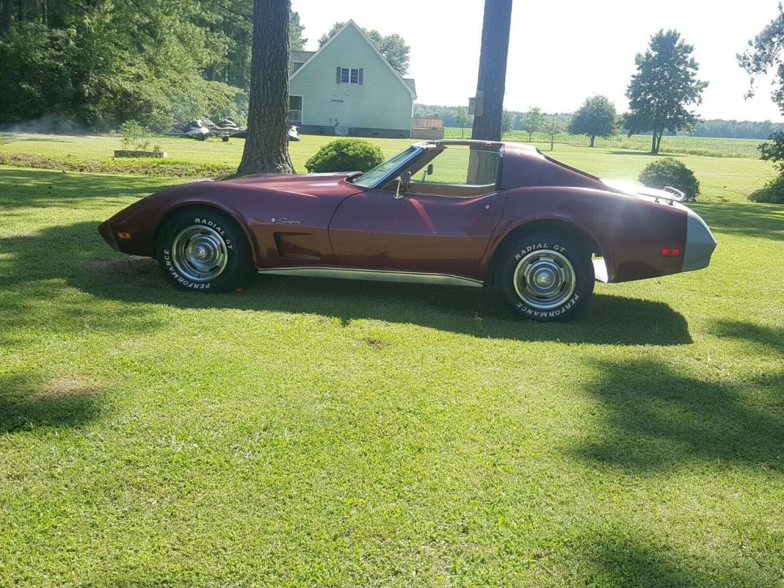 1974 Corvette 4 speed, factory air, t tops 1974 Chevrolet Corvette