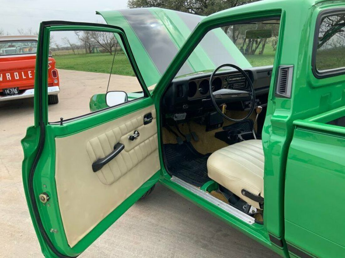 1974 Datsun 620 Nicely Restored, Great Paint, Solid - photo 2