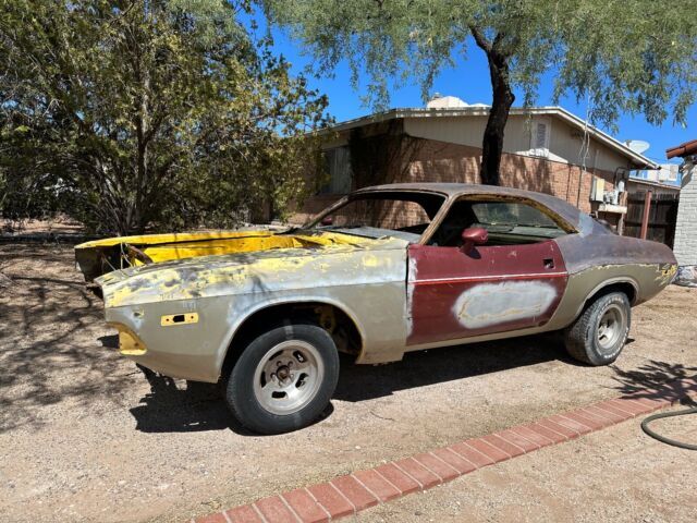 1974 Dodge Challenger Project Car - 318 Auto A/C Y5 Yellow - Mostly Complete 1974 Dodge Challenger
