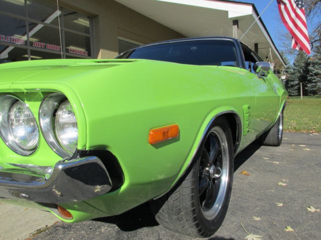 1974 Dodge Challenger Rallye (Cuda) - Fuel Injected 440 - photo 12