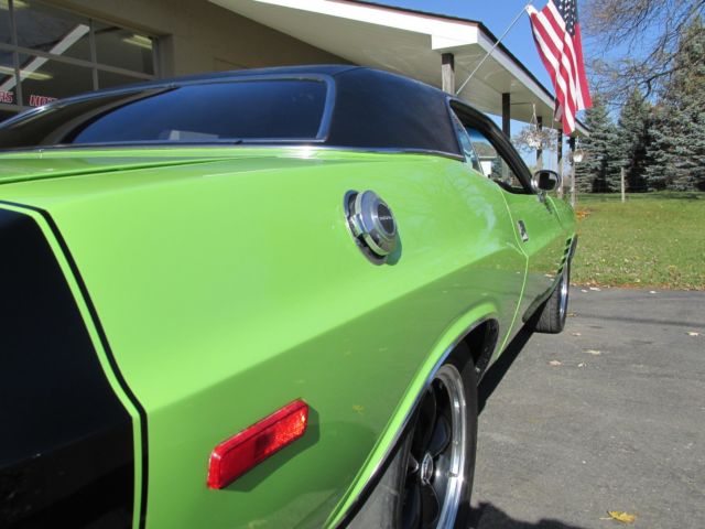 1974 Dodge Challenger Rallye (Cuda) - Fuel Injected 440 - photo 13
