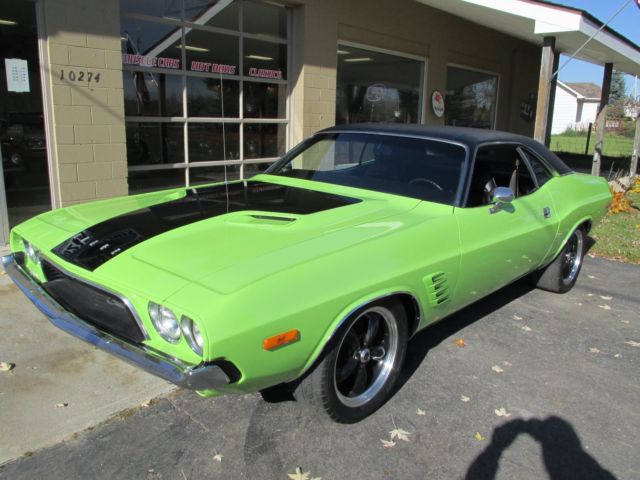 1974 Dodge Challenger Rallye (Cuda) - Fuel Injected 440 - photo 3