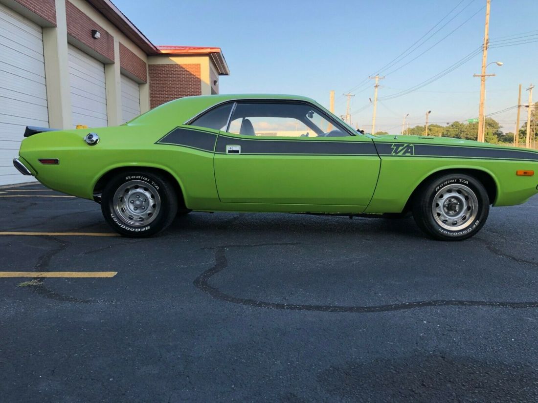 1974 Dodge Challenger RT 440 1974 Dodge Challenger