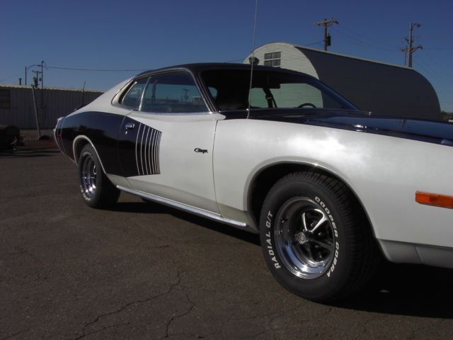 1974 Dodge Charger - photo 2