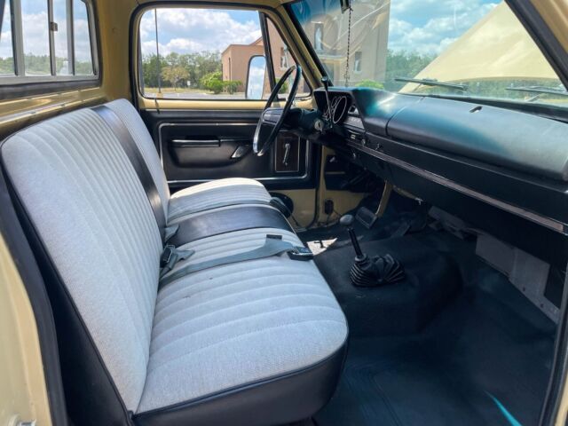 1974 Dodge D100 Pickup - W100 - 4x4 - V8 - Adventurer Package - photo 11