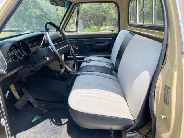 1974 Dodge D100 Pickup - W100 - 4x4 - V8 - Adventurer Package - photo 13