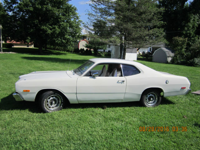 1974 Dodge Dart Special Edition Hardtop 2-Door 5.2L 1974 Dodge Dart Swinger