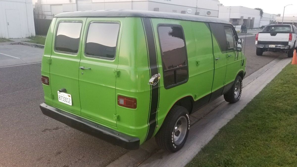 1974 Dodge B100 tradesman - photo 11