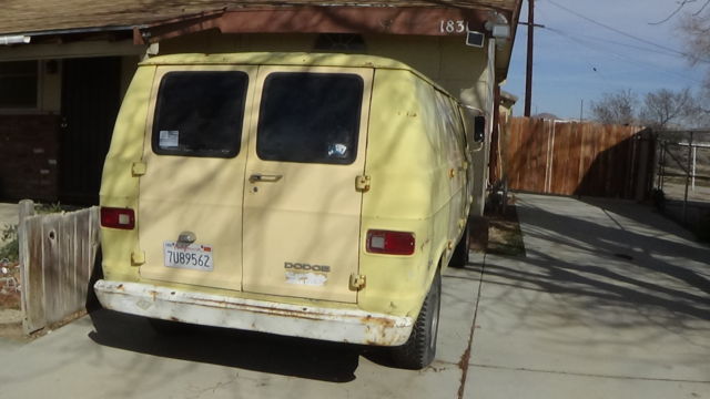 1974 Dodge Tradesman 200 - photo 2