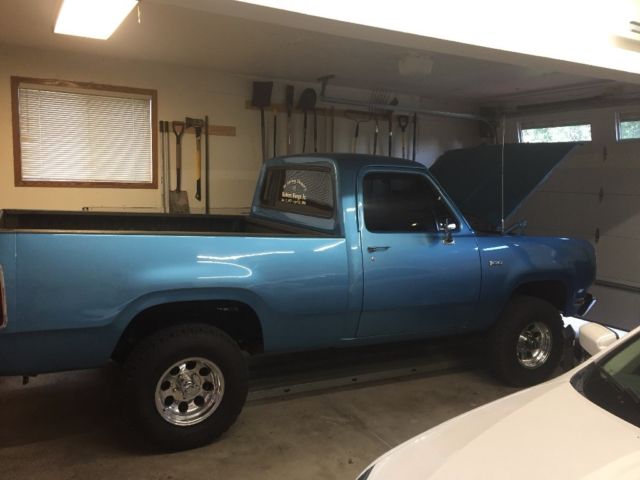 1974 Dodge Power Wagon W100