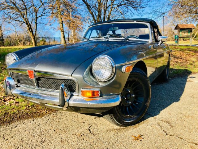 1974 MG MGB Roadster - photo 10