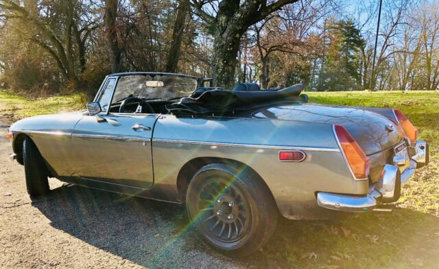 1974 MG MGB Roadster - photo 7
