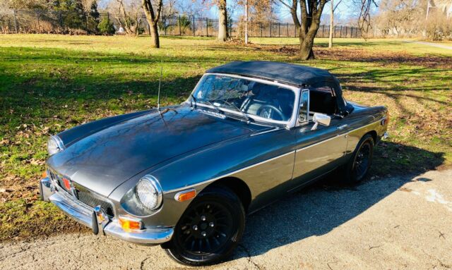 1974 MG MGB Roadster - photo 8