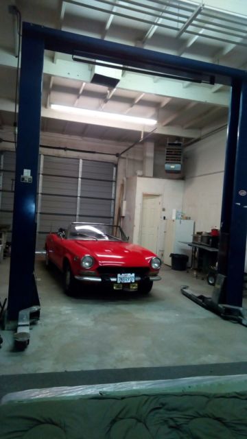 1974 FIAT 124 SPIDER DOHC GAS NATUALLY ASPERATING, MANUAL 5 SPEED 1974 Fiat 124 Spider Spider Sport